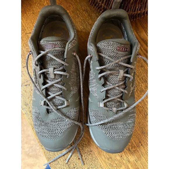 Keen Terradora ll waterproof olive lace up sneakers, women's size 10.5 - Picture 2 of 9
